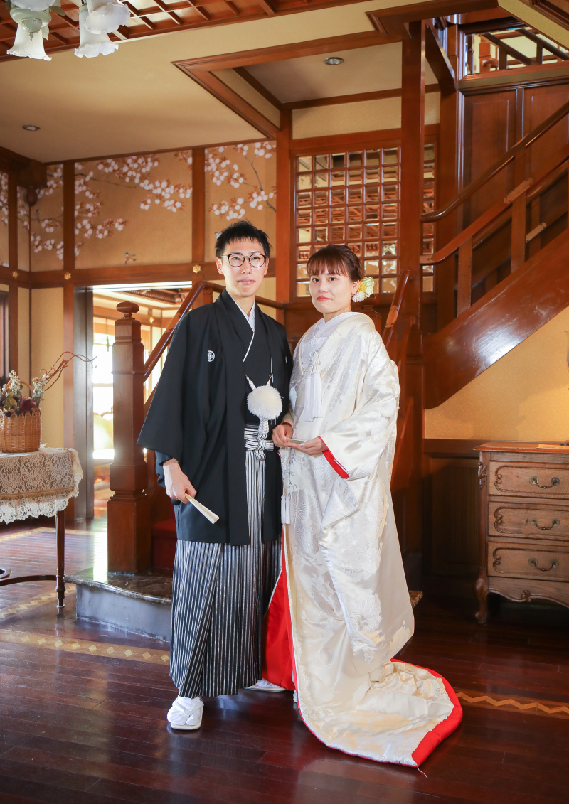 かっちり立ち姿も