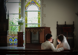 大きなチャペルでの撮影が人気！