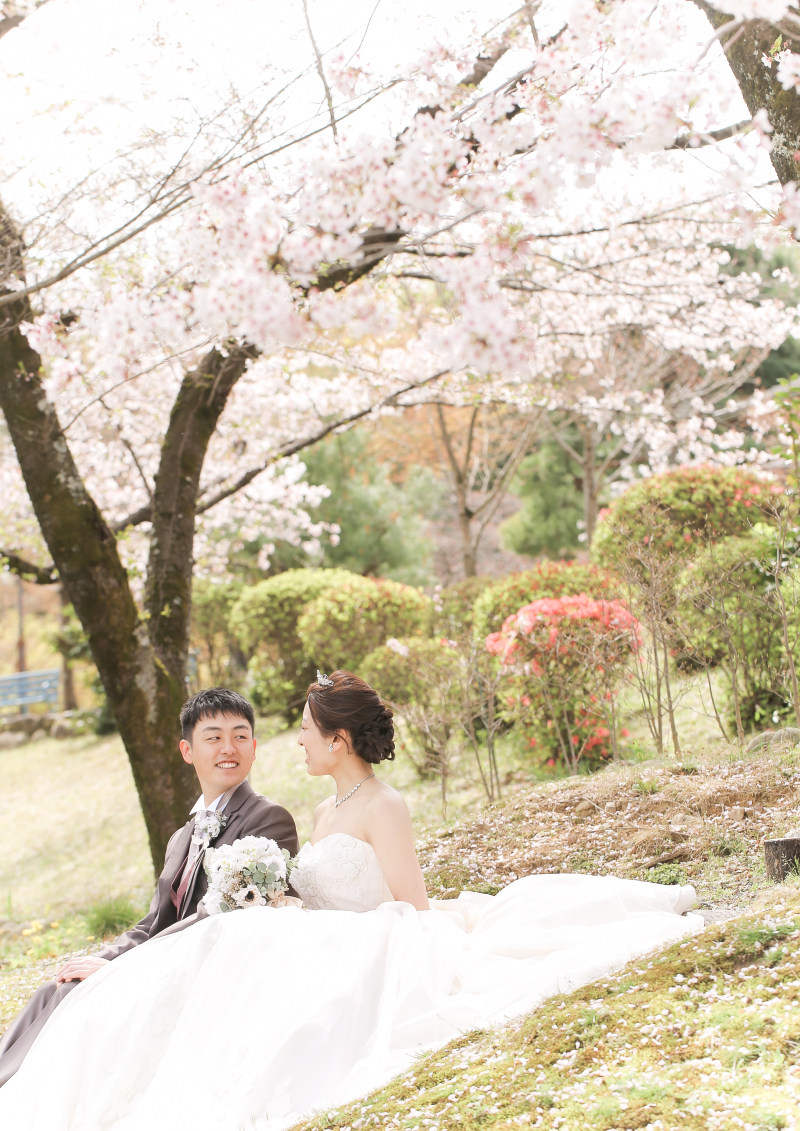 お2人で座ったお写真も