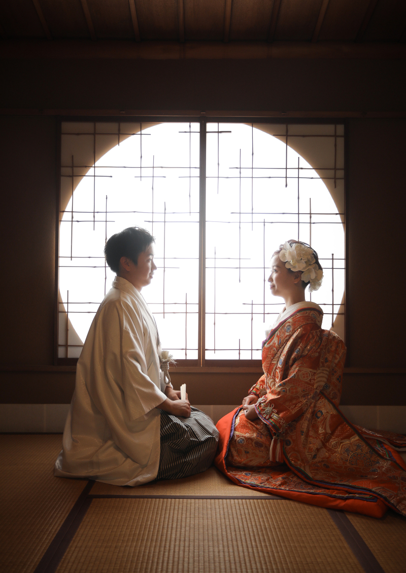 丸い障子を使って