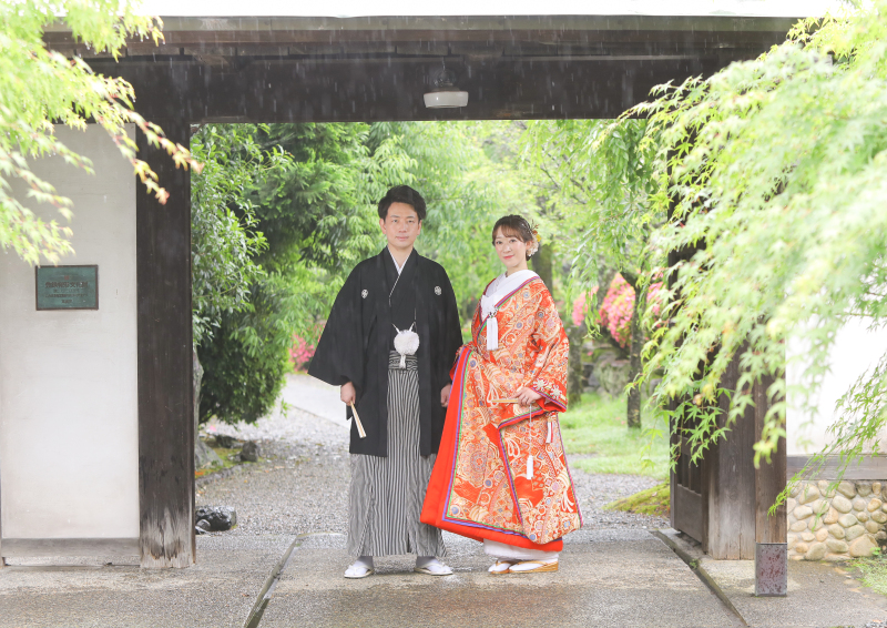 川上別荘入り口で