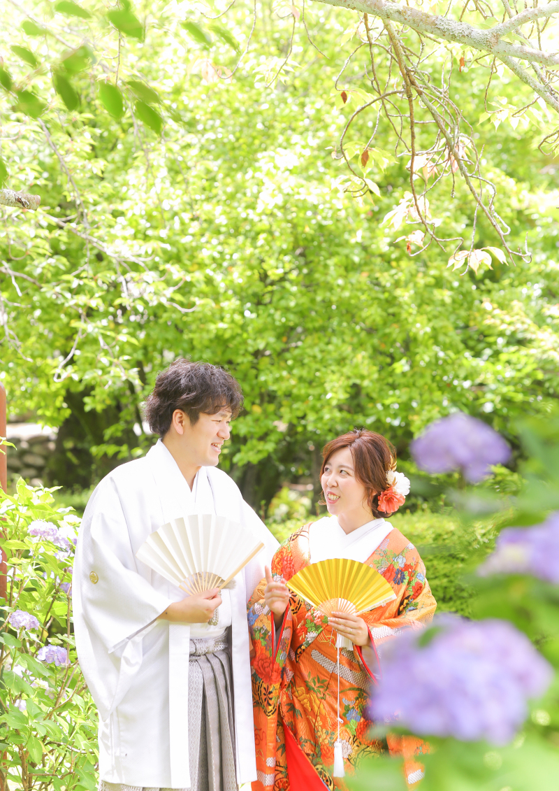 紫陽花の中で自然体で