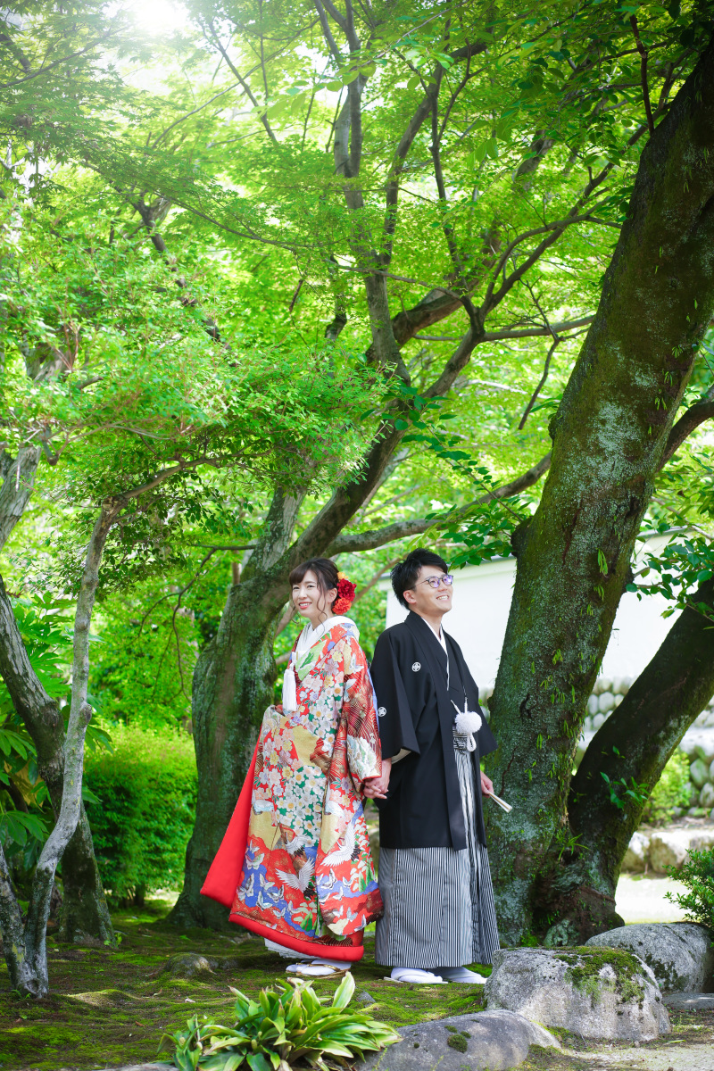 和装は庭園を使って。