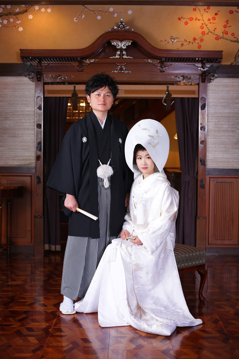 クラシカル感あるポーズで!