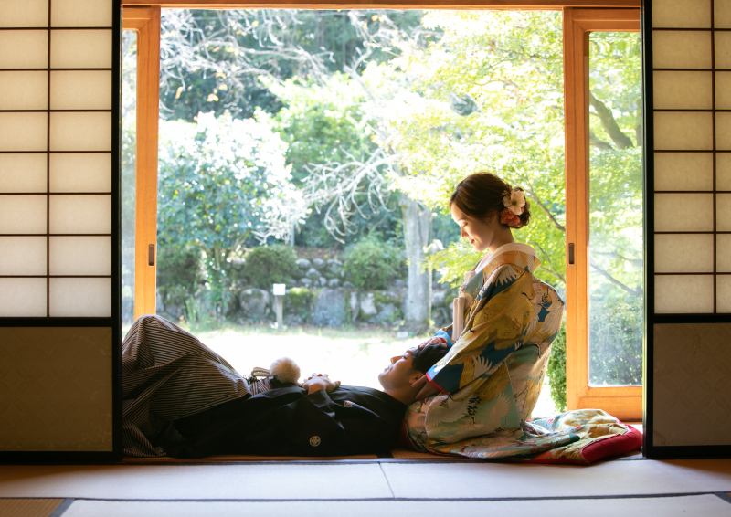 季節によって雰囲気の変わる縁側