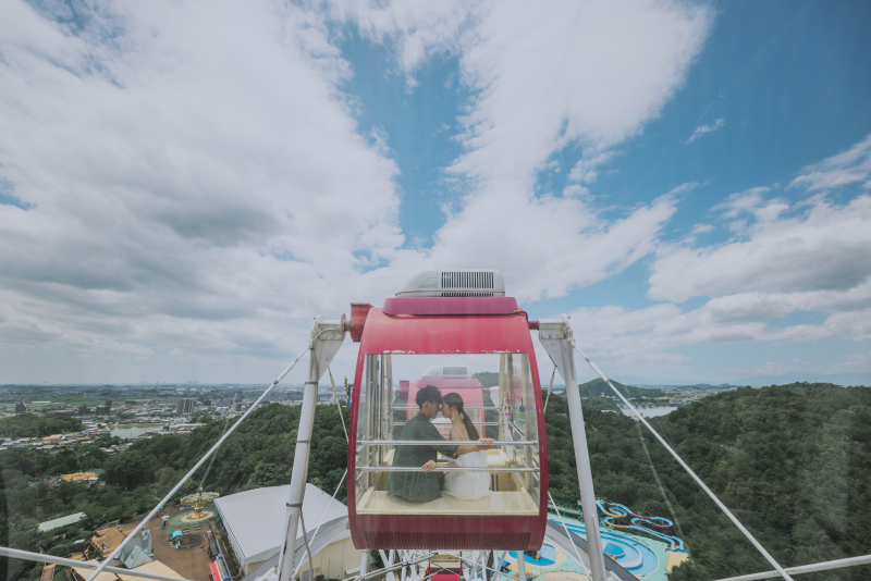 青空に映える観覧車♪