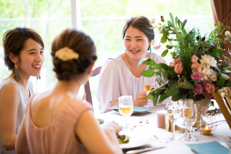 お食事会は和やかに！