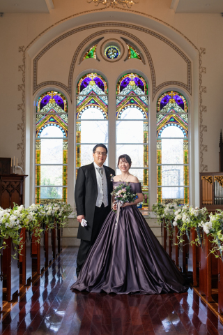 サクラヒルズ創寫舘_【チャペル】200年以上前のアンティークステンドグラス