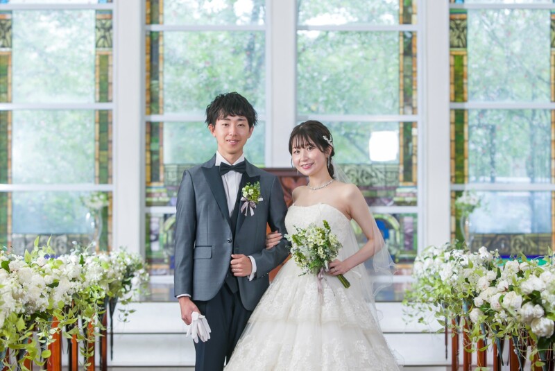 【ステンドグラスが美しいチャペル&ガーデン】洋装1着全データ付プラン
