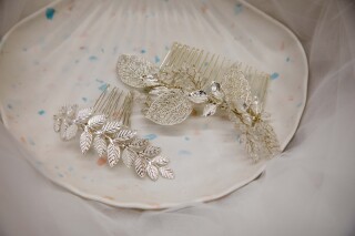 ヘアアクセサリー