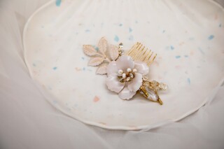 ヘアアクセサリー