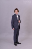 グレーストライプスーツ８