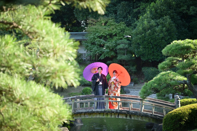 太鼓橋の上での撮影
