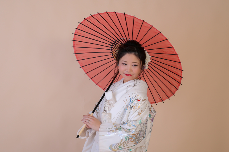 色が入った白無垢