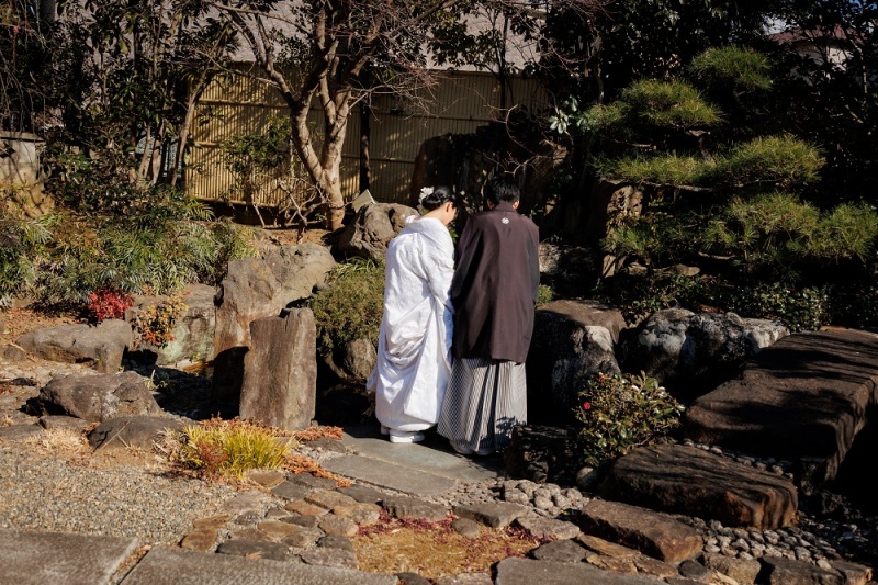 お池をのぞくお二人♫