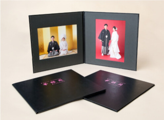 六切り写真　レザー台紙