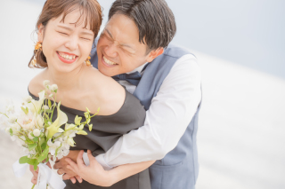 お2人の仲の良さが引き立つ一枚です