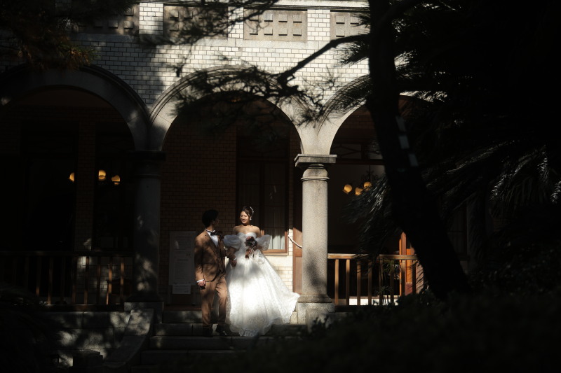 【ドレス撮影♪稲毛別荘で撮れる洋装壱点プラン】洋装1着・女性のヘアメイク・撮影データ130カット セルフショット可！