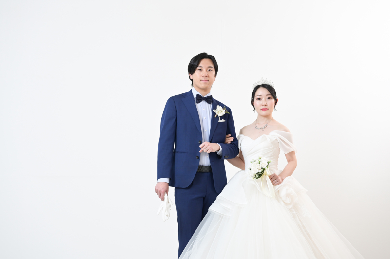 早割!5000円オフ!20組限定!【12/16~2/15撮影】和洋スタジオ弐点プラン 韓国風ドレスも豊富!衣装2着・ヘアメイク