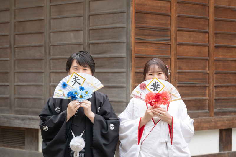 和装２着の内、最初は神社で白無垢撮影からスタート