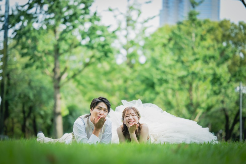 芝生でゴロ~ン♪