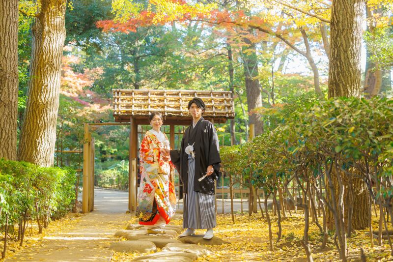 華やかな色味と二人