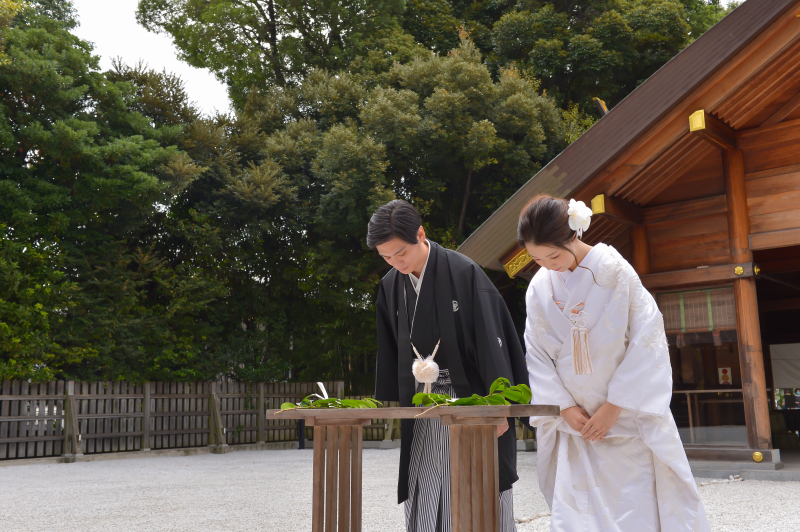 神社で『結婚報告参拝』