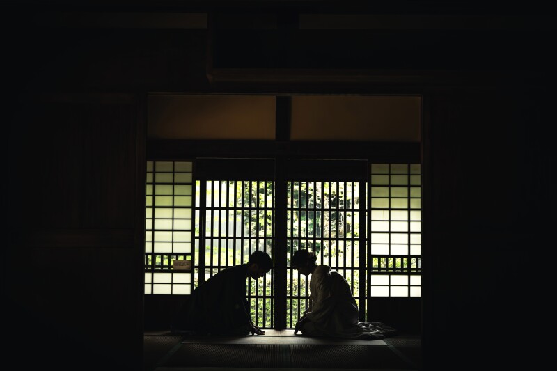《室内》