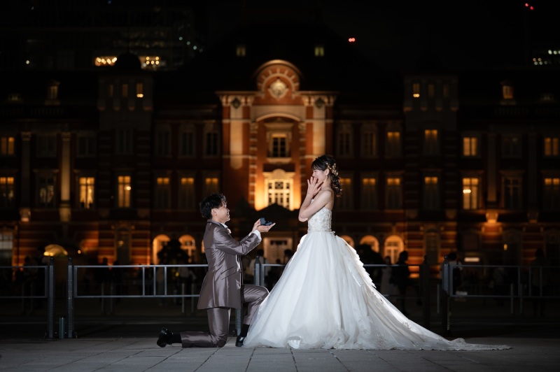 駅舎の前で…その1