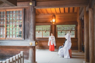 阿佐ヶ谷神明宮は結婚報告参拝付き♡