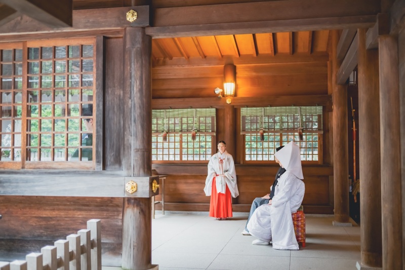 阿佐ヶ谷神明宮は結婚報告参拝付き♡