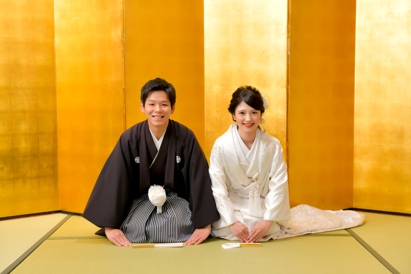 安定の金屏風での撮影も可能!