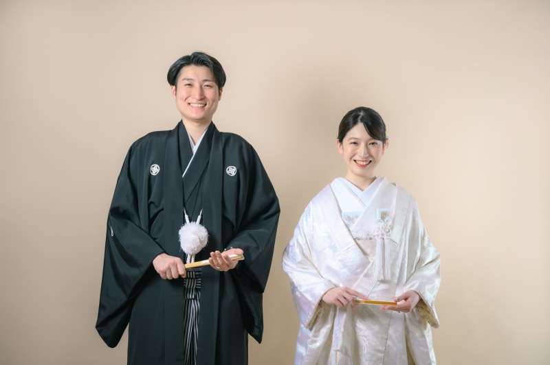 シンプルな背景で