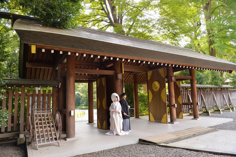 神門の前での撮影