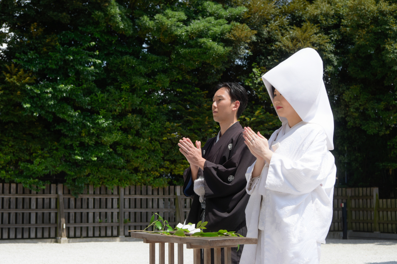 神様に結婚の報告を・・・♡