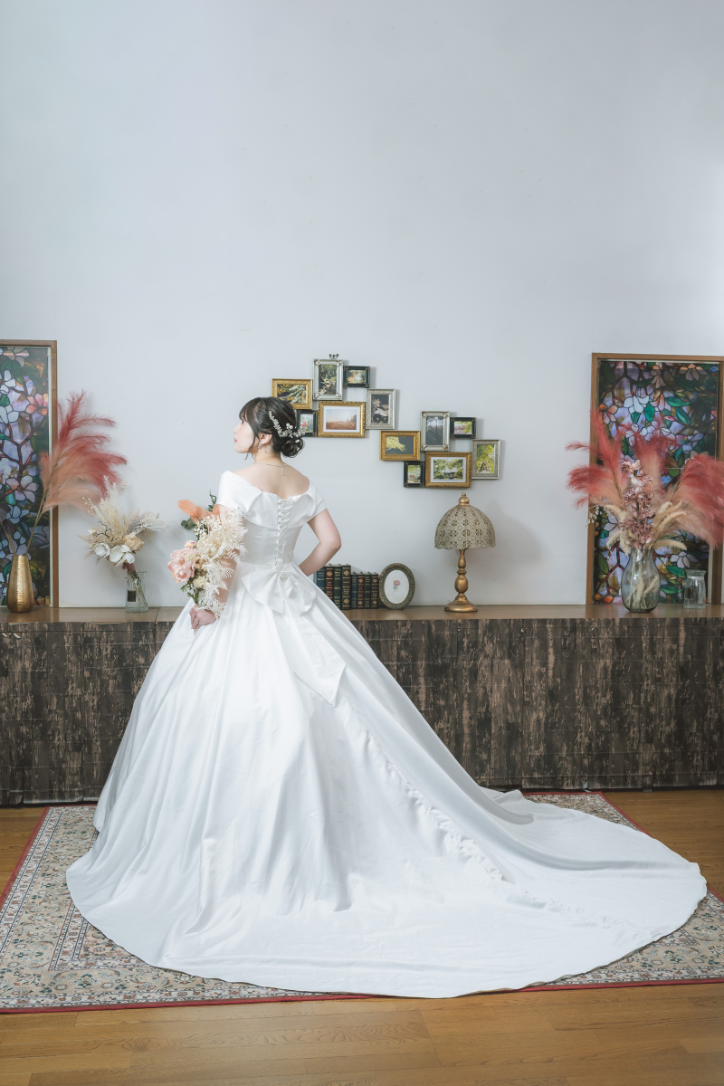 《新婦一人立ち姿》