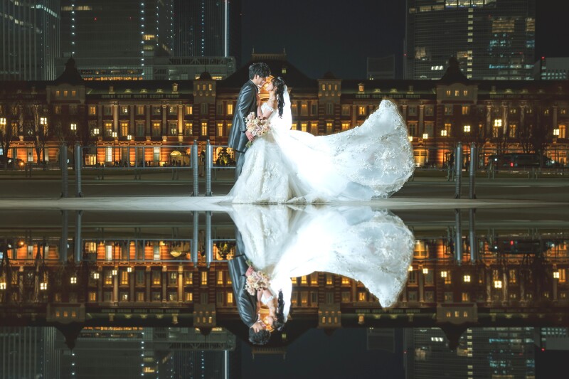 東京駅の駅舎前