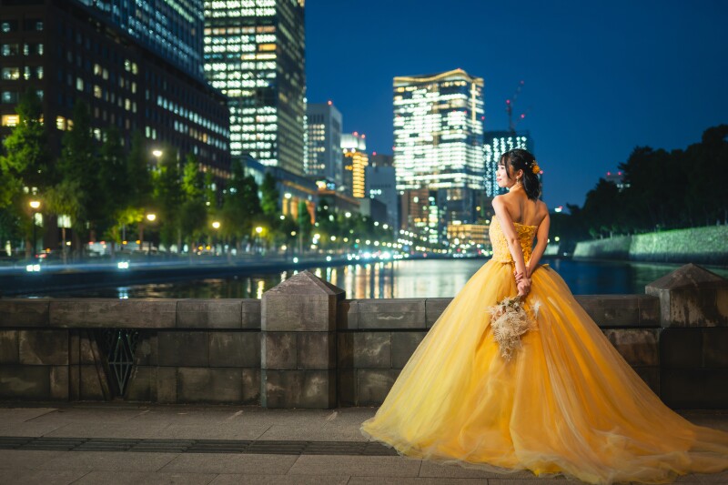 《新婦一人姿》