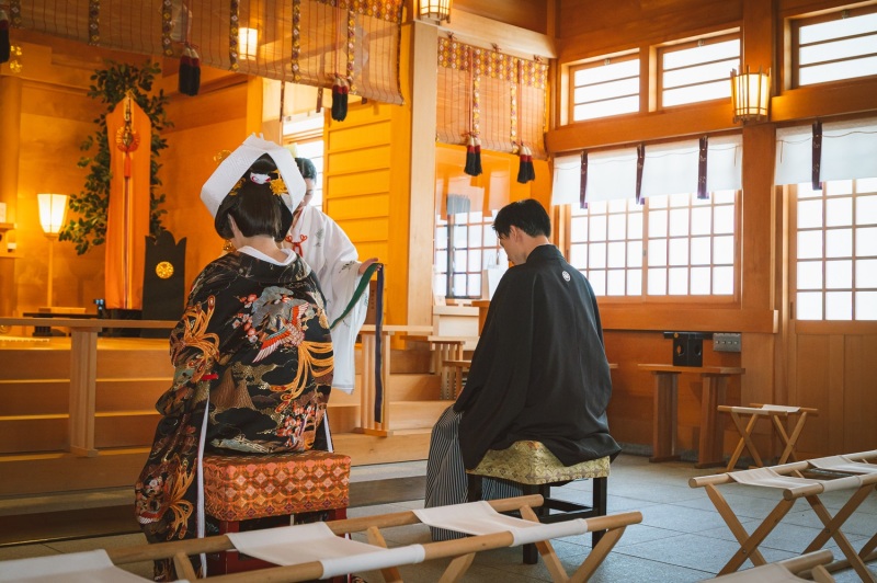 結婚報告参拝付き