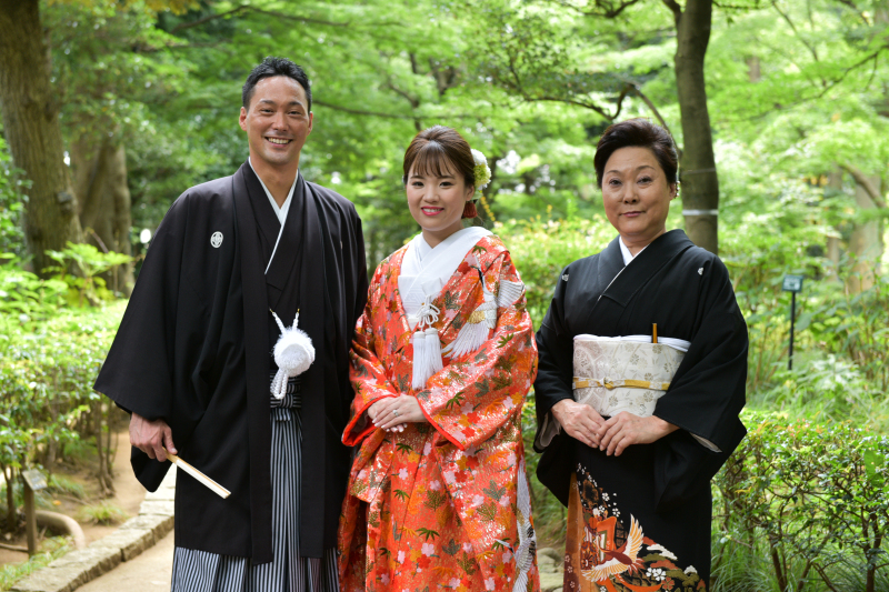 華雅苑 阿佐ヶ谷店_両親の衣装がある