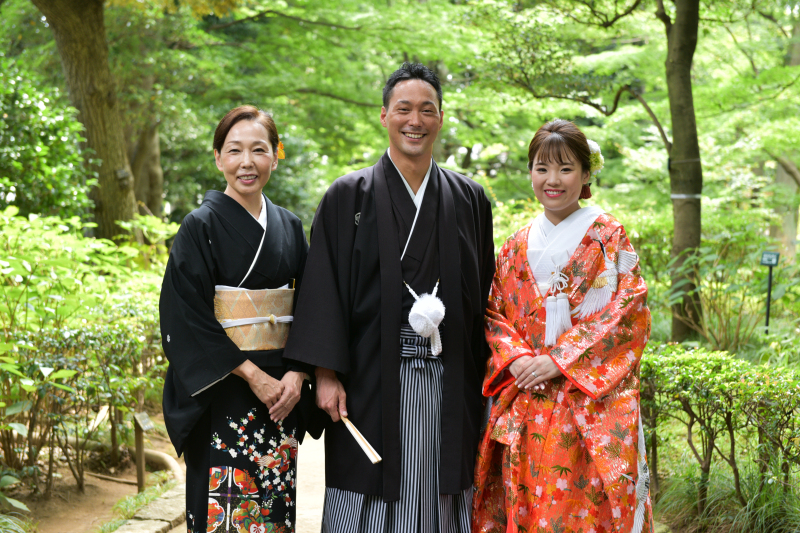 華雅苑 阿佐ヶ谷店_両親の衣装がある