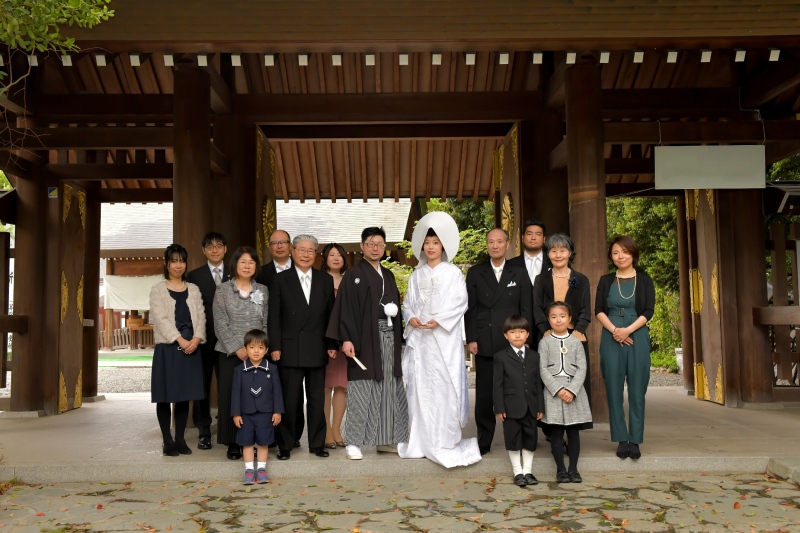 神社挙式プラン⛩　阿佐ヶ谷神明宮の拝殿での神社挙式　衣裳１着ずつ・美容・挙式スナップ撮影データ込み