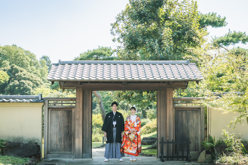 早割先着20組様【10/1~11/25の平日撮影】ウエルカムボード付き♪ 庭園 で撮影 和装1着(衣裳差額なし)・撮影データ付