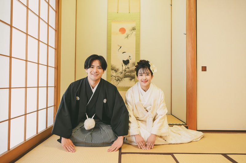 【3/1～3/25の平日撮影】22,000円 OFF！日本庭園 で撮影　和装１着（衣裳差額なし）・美容・撮影データ付