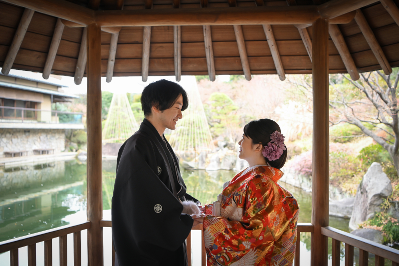 六角浮き見堂でゆったりと・・