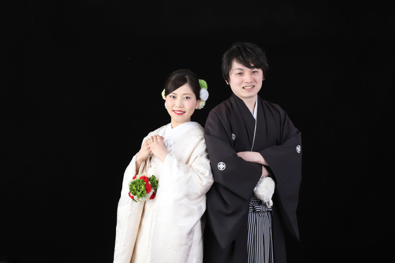 背中合わせで！