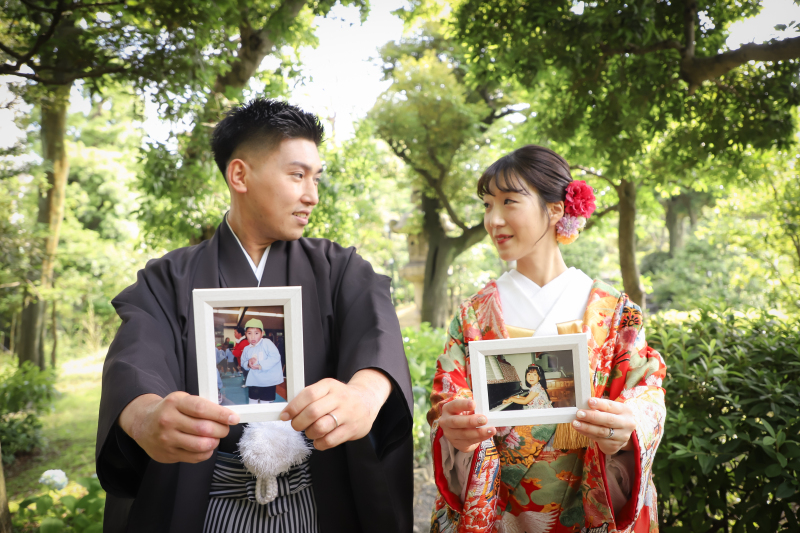 手にもっているのは・・・？