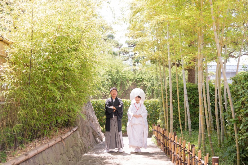 綿帽子で凛とした花嫁姿に