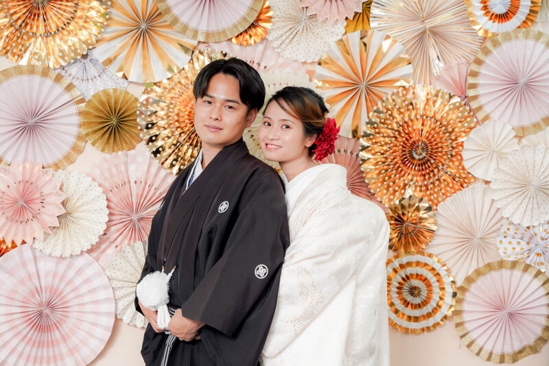 色鮮やかなペーパーファン