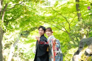 4/25撮影：ツツジが綺麗な旧安田庭園❀